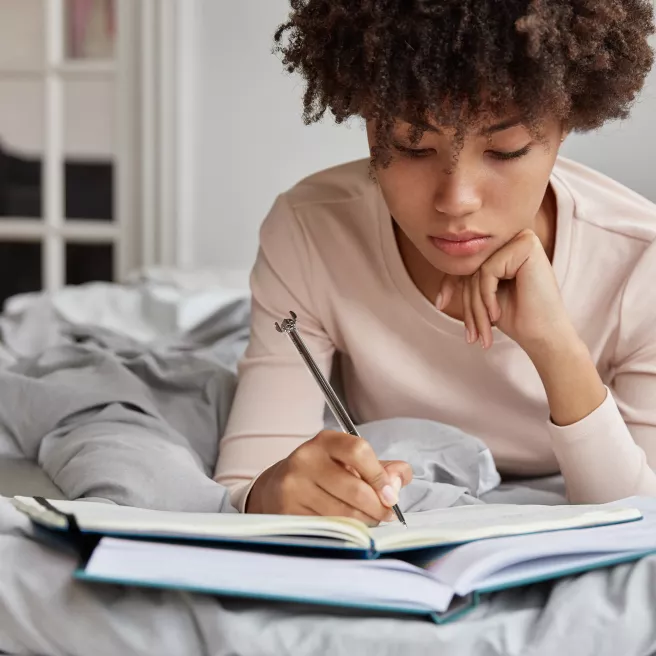 Disney La Reine des Neiges - Kit Accessoires cheveux - 8 Pcs Disney La Reine des Neiges - Kit Accessoires cheveux - 8 Pcs